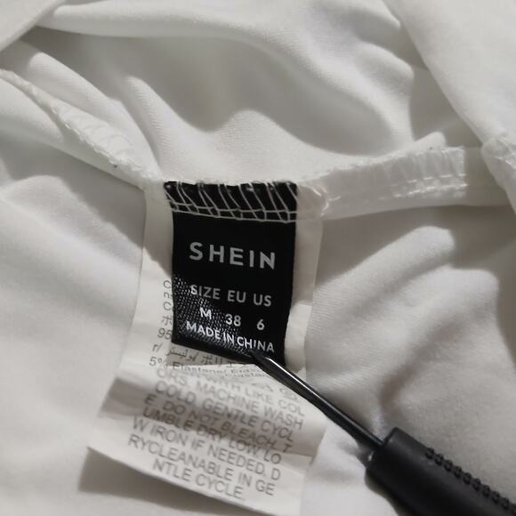 Shein Women's Medium Cream Long-Sleeved Fall-Themed Teeshirt Top - Picture 2 of 12